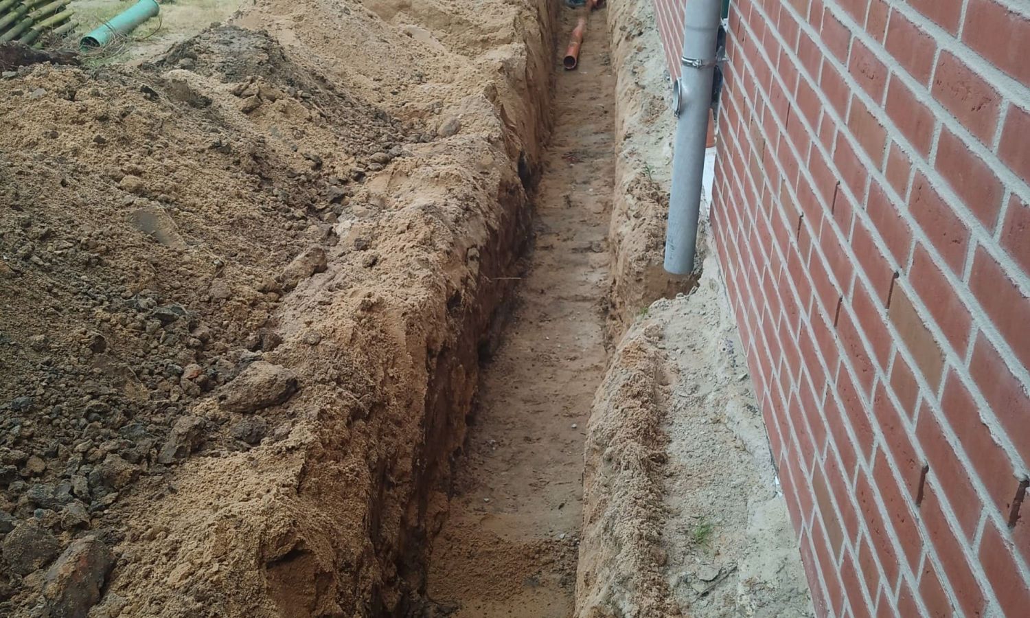 Regenentwasserung-Graben